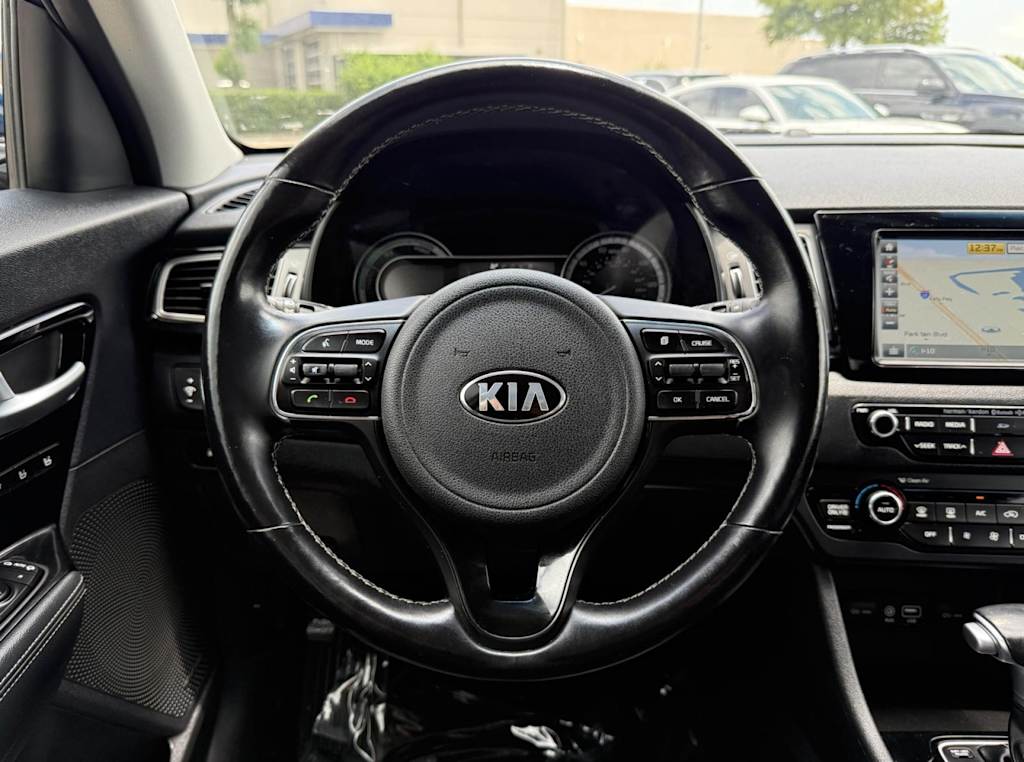 Thumbnail: 2017 Kia Niro - 13