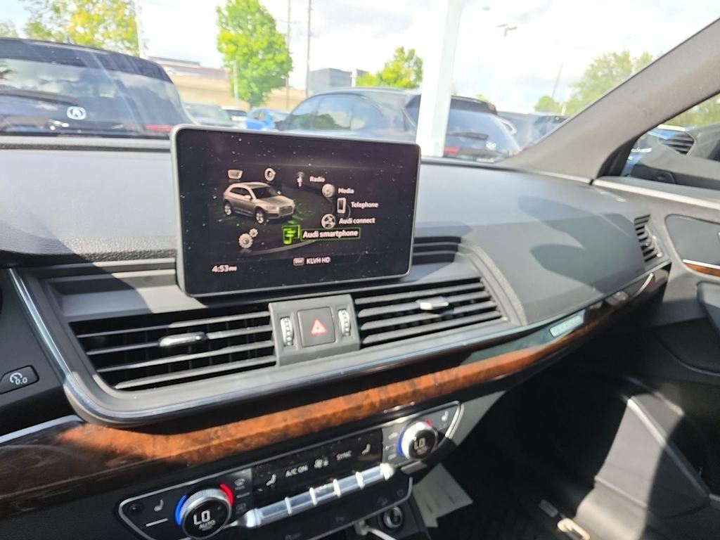 Thumbnail: 2020 Audi Q5 - 6