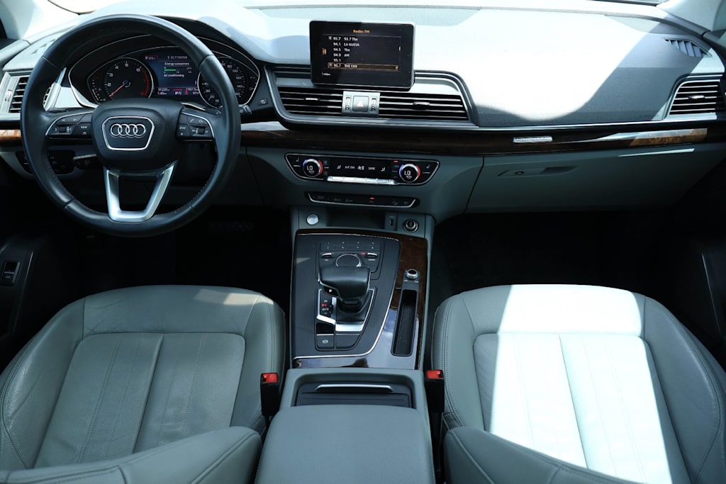 Thumbnail: 2020 Audi Q5 - 10