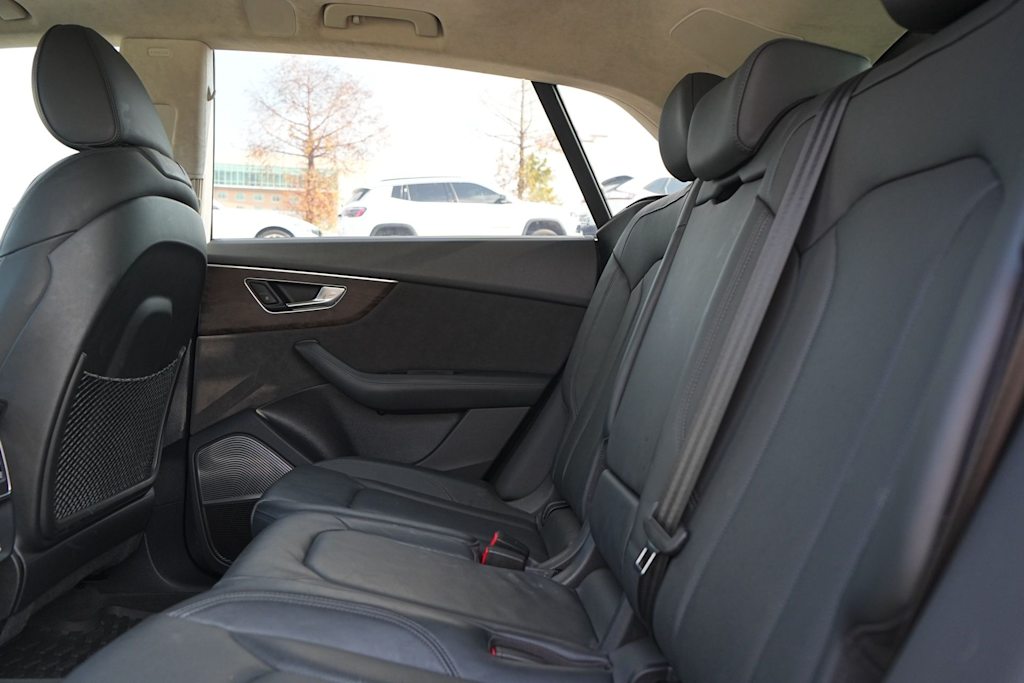 Thumbnail: 2019 Audi Q8 - 21