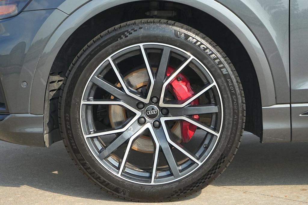 Thumbnail: 2019 Audi Q8 - 8