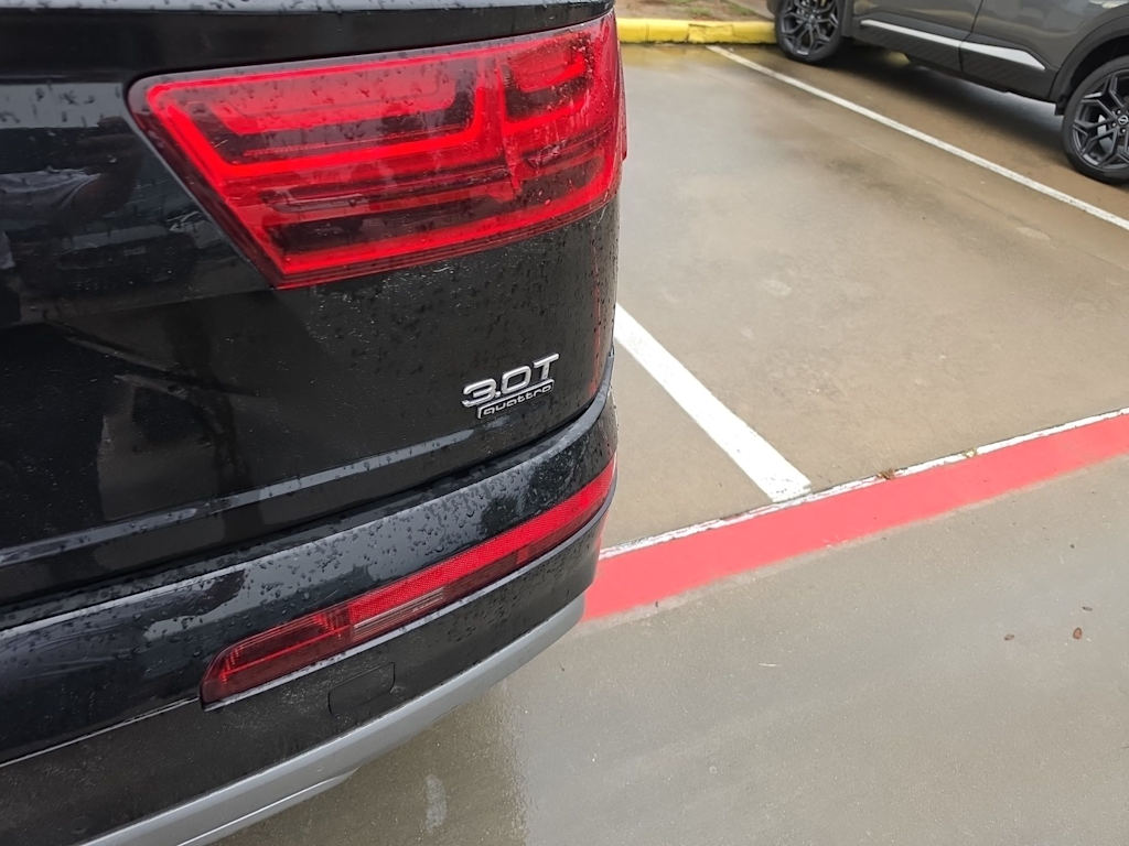 Thumbnail: 2018 Audi Q7 - 12