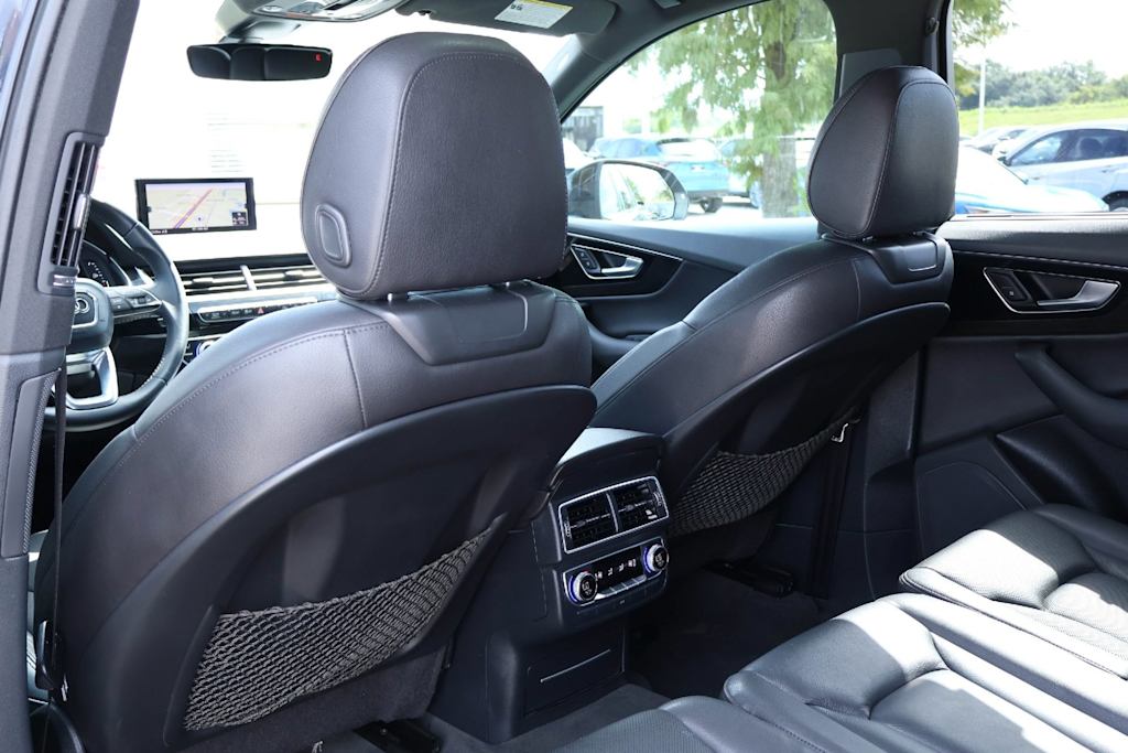 Thumbnail: 2017 Audi Q7 - 11