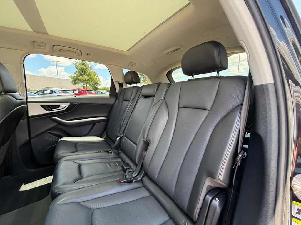 Thumbnail: 2019 Audi Q7 - 21