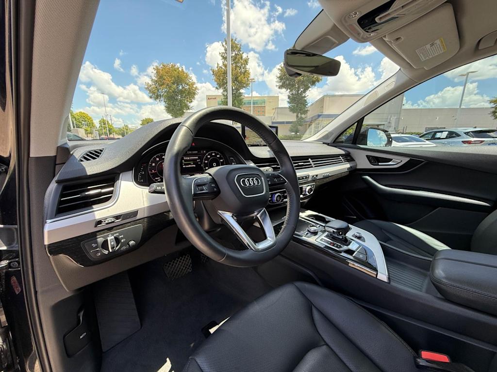 Thumbnail: 2019 Audi Q7 - 2