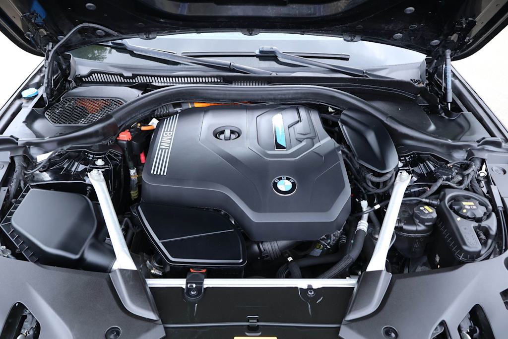 Thumbnail: 2023 BMW 5 Series - 9
