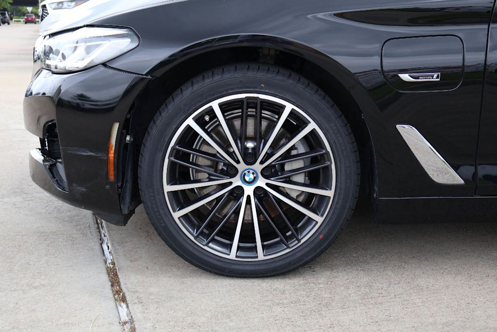 Thumbnail: 2023 BMW 5 Series - 8
