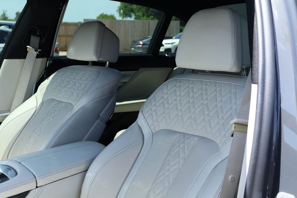 Thumbnail: 2022 BMW 7 Series - 11