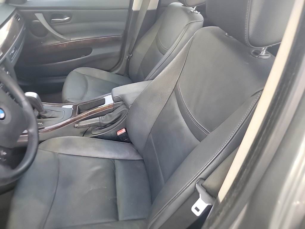 Thumbnail: 2010 BMW 3 Series - 4