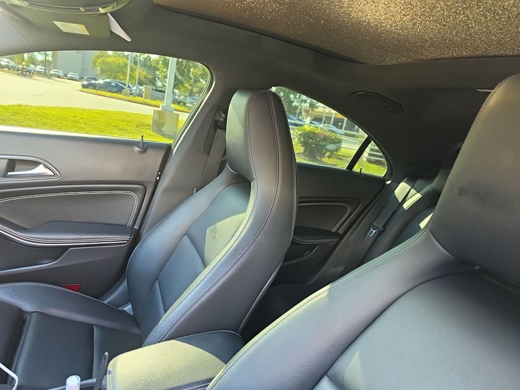 Thumbnail: 2019 Mercedes-Benz CLA - 4