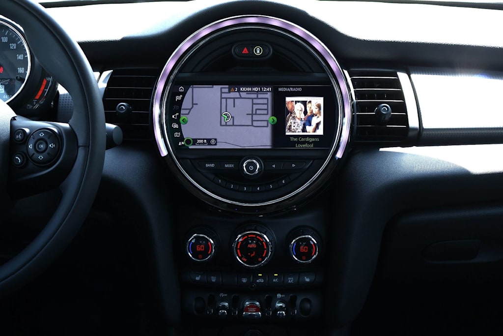 Thumbnail: 2020 MINI Cooper - 15