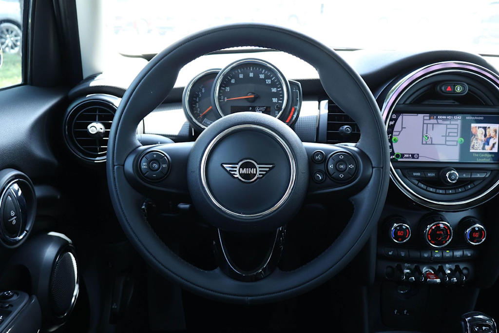 Thumbnail: 2020 MINI Cooper - 14