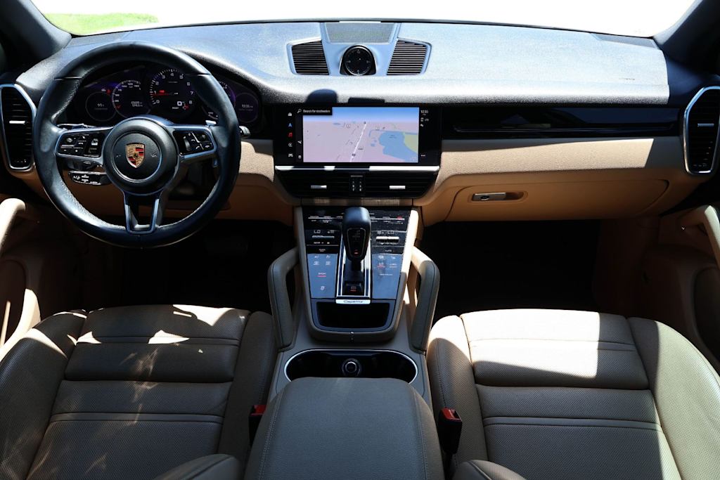 Thumbnail: 2022 Porsche Cayenne - 9