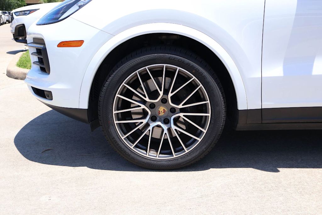 Thumbnail: 2022 Porsche Cayenne - 8