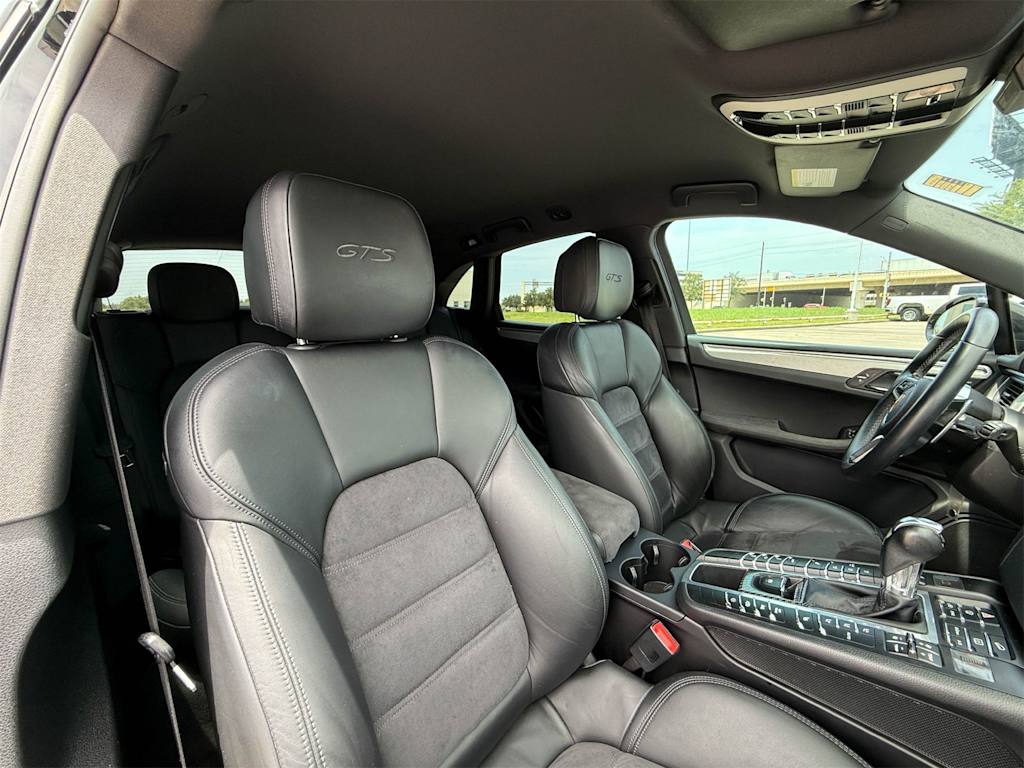 Thumbnail: 2018 Porsche Macan - 11