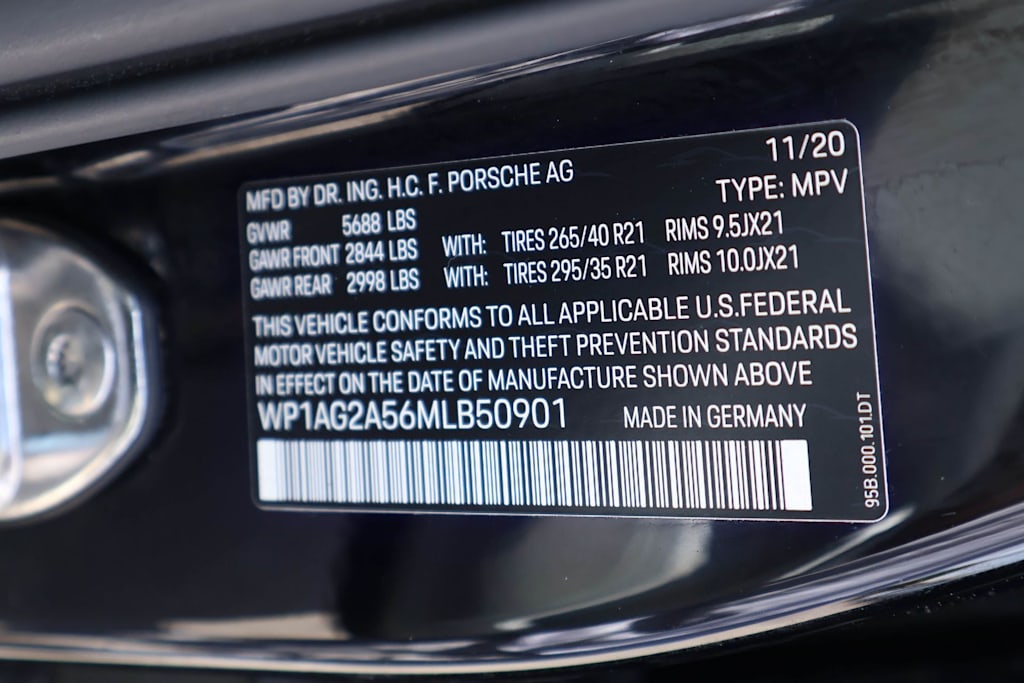 Thumbnail: 2021 Porsche Macan - 18
