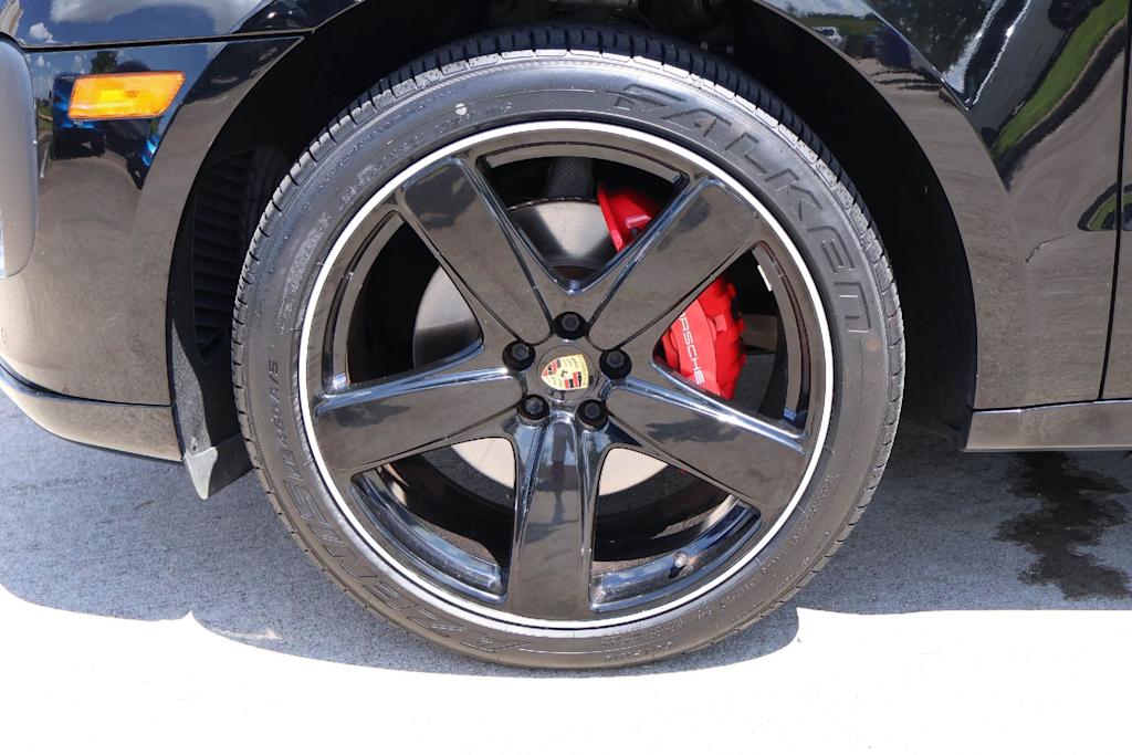 Thumbnail: 2021 Porsche Macan - 7