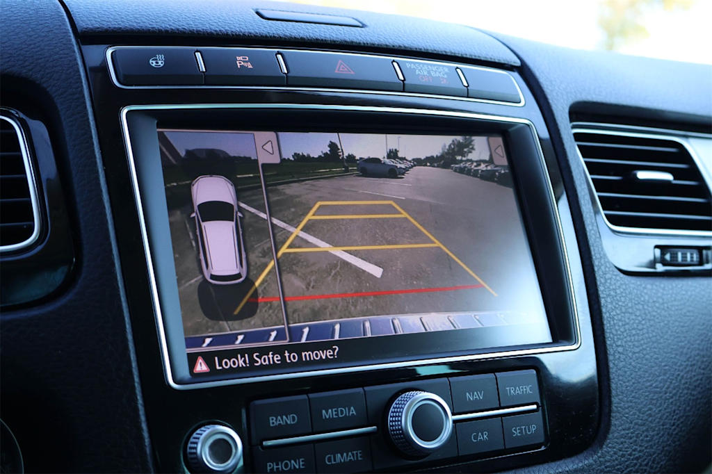 Thumbnail: 2017 Volkswagen Touareg - 29