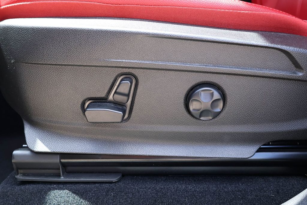Thumbnail: 2020 Alfa Romeo Stelvio - 24