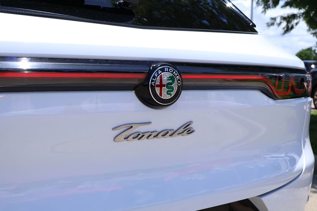 Thumbnail: 2024 Alfa Romeo Tonale - 6