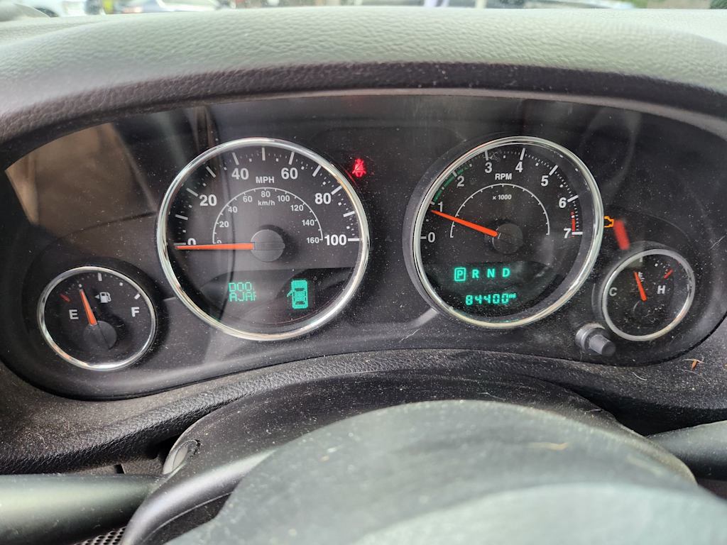 Thumbnail: 2016 Jeep Wrangler - 14