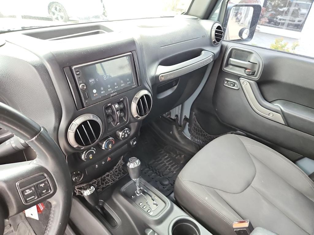 Thumbnail: 2015 Jeep Wrangler - 2