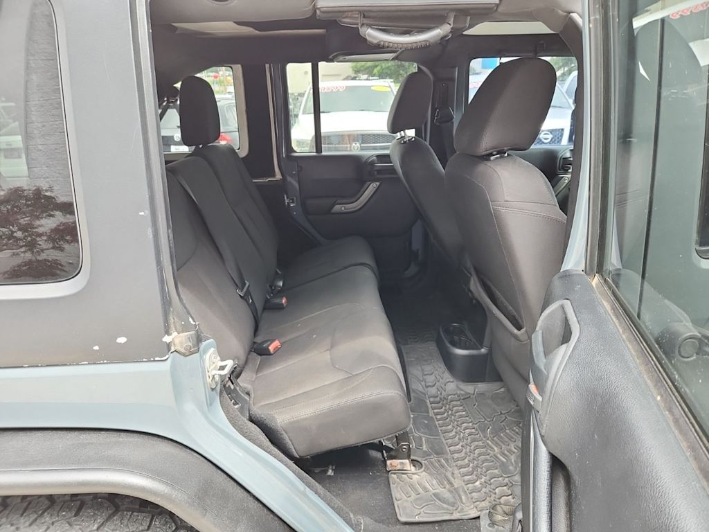 Thumbnail: 2015 Jeep Wrangler - 24
