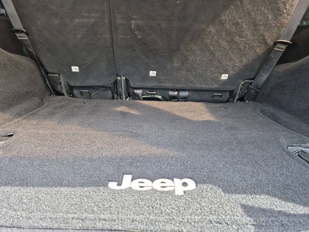 Thumbnail: 2016 Jeep Wrangler - 34
