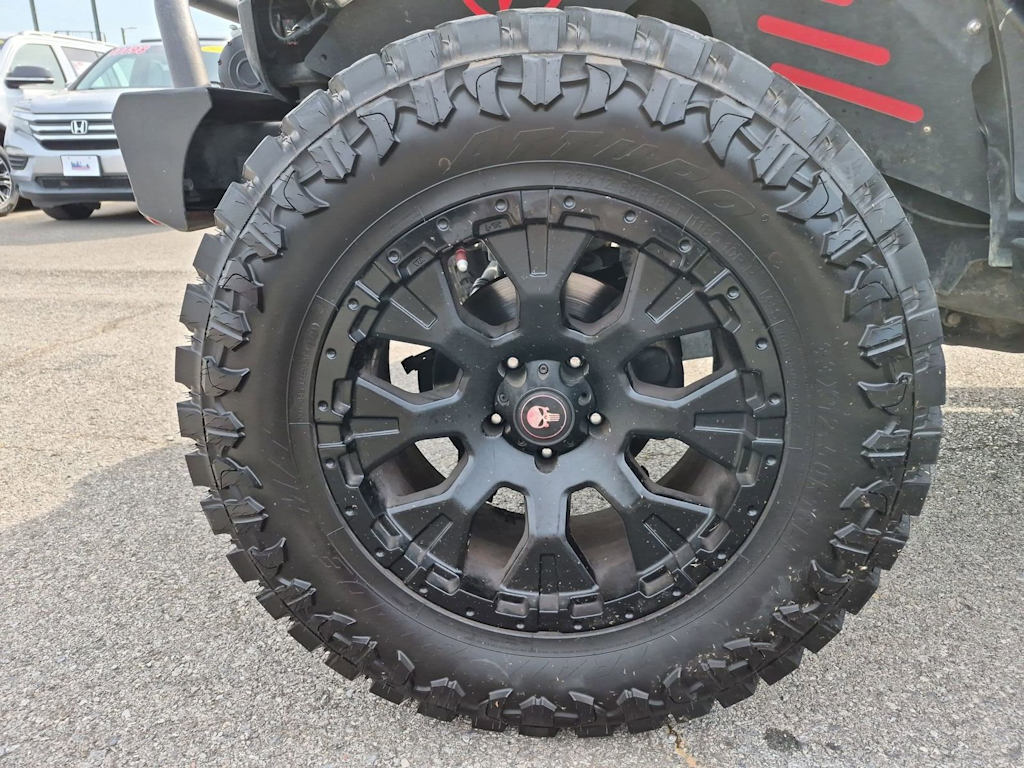 Thumbnail: 2016 Jeep Wrangler - 8