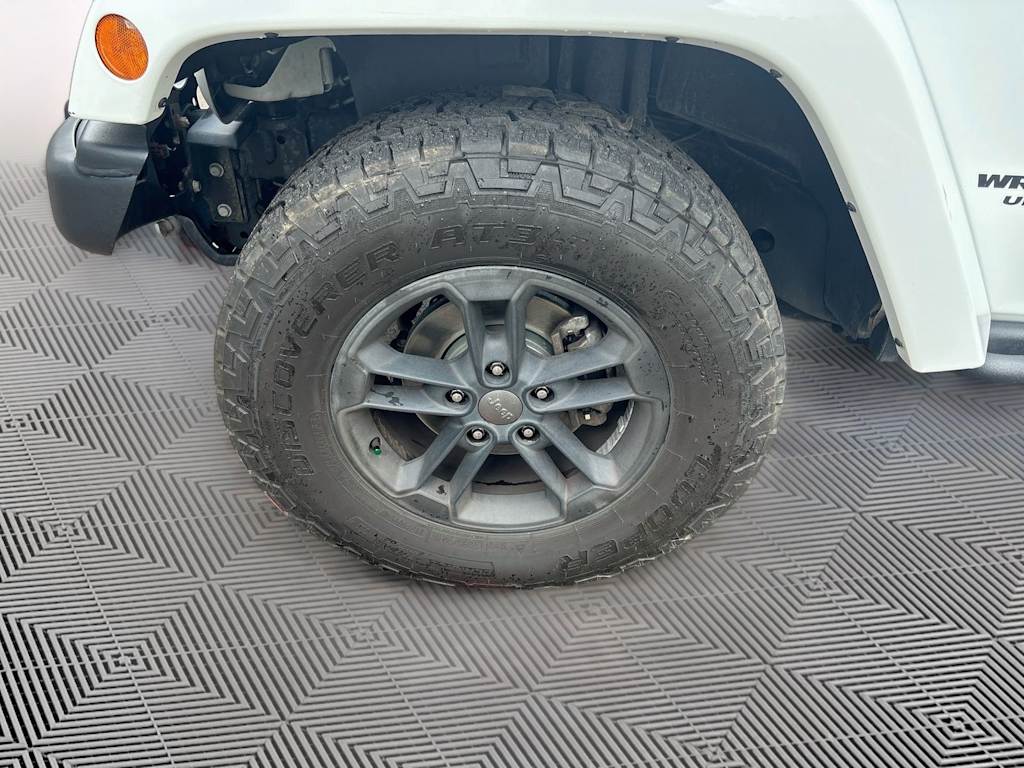 Thumbnail: 2017 Jeep Wrangler - 8