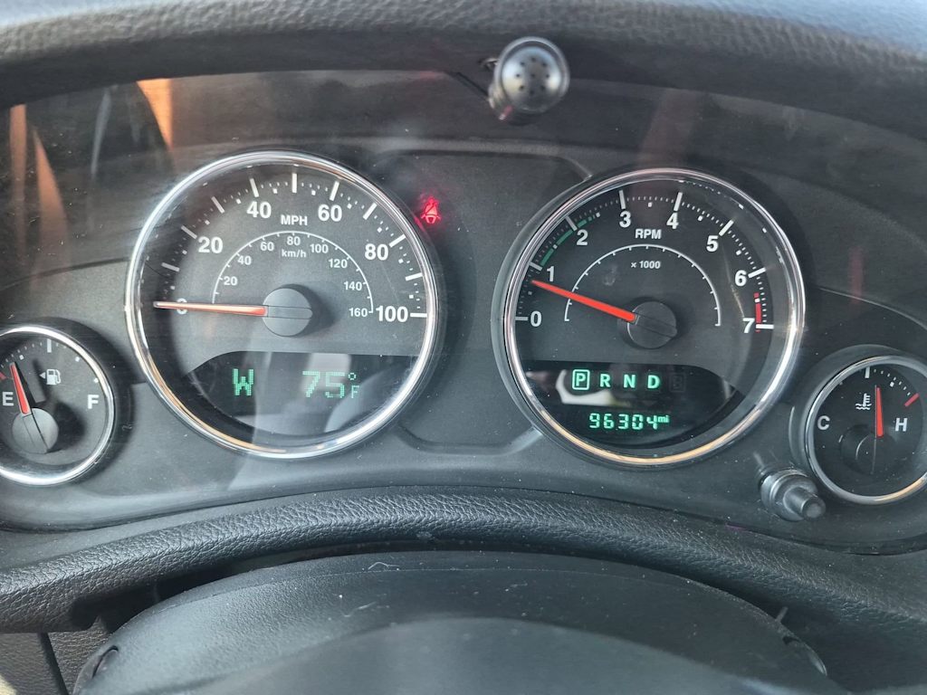 Thumbnail: 2018 Jeep Wrangler - 16