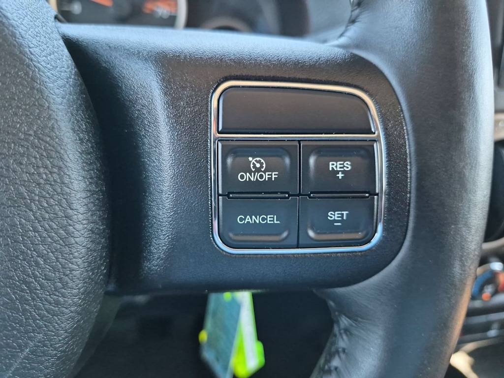 Thumbnail: 2016 Jeep Wrangler - 29