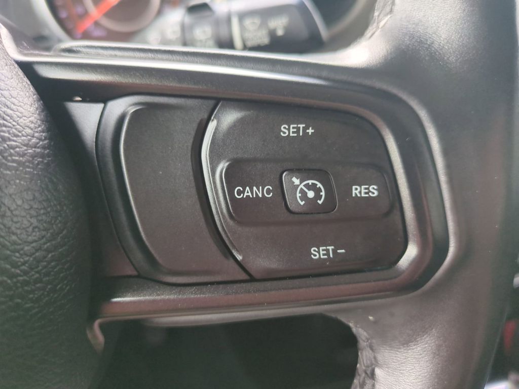 Thumbnail: 2018 Jeep Wrangler - 29