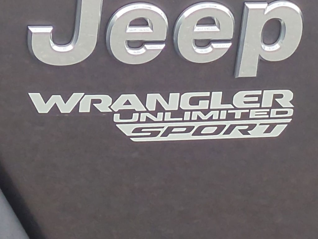 Thumbnail: 2018 Jeep Wrangler - 7