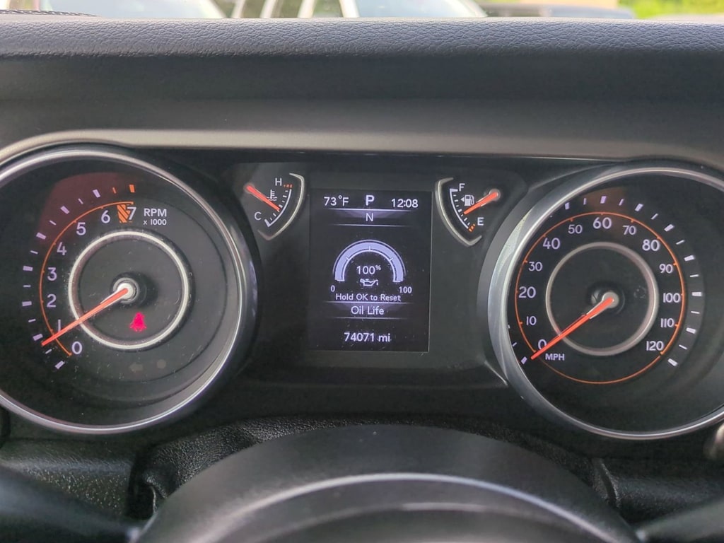 Thumbnail: 2018 Jeep Wrangler - 16