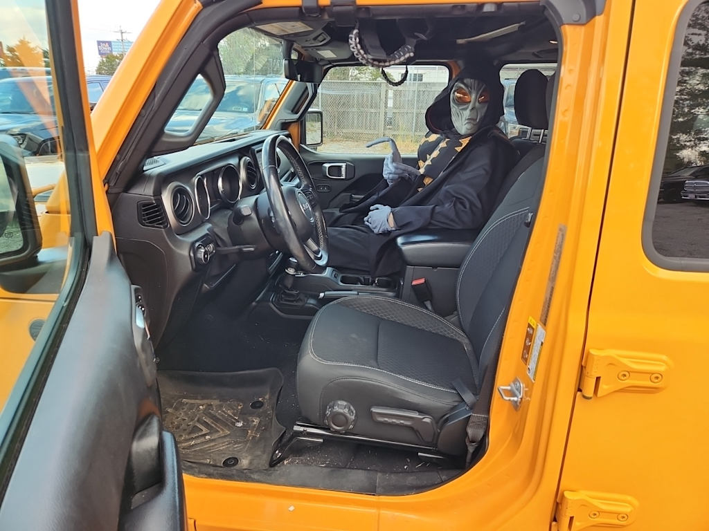 Thumbnail: 2021 Jeep Wrangler - 17