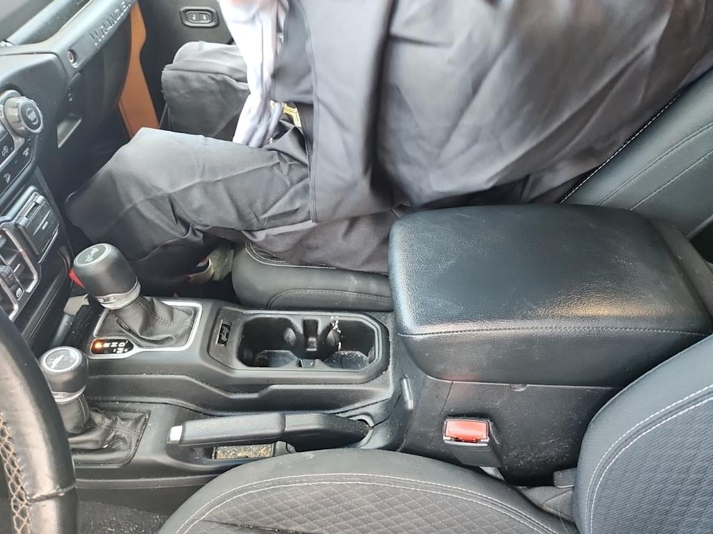 Thumbnail: 2021 Jeep Wrangler - 8