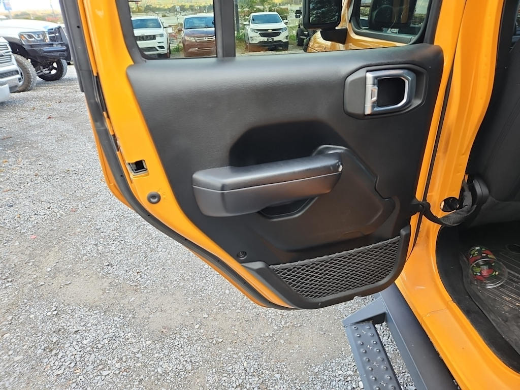 Thumbnail: 2021 Jeep Wrangler - 26