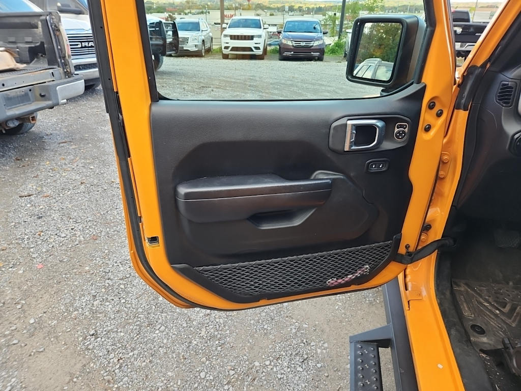 Thumbnail: 2021 Jeep Wrangler - 18