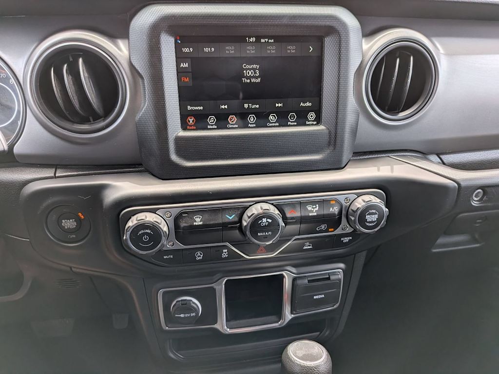 Thumbnail: 2023 Jeep Wrangler - 30