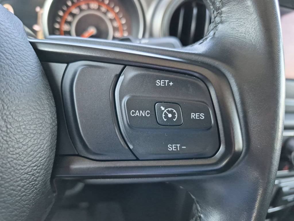 Thumbnail: 2021 Jeep Wrangler - 27