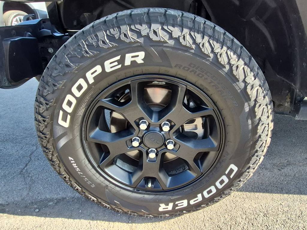 Thumbnail: 2021 Jeep Wrangler - 8