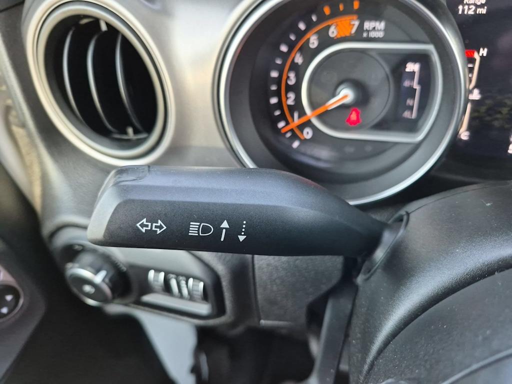 Thumbnail: 2021 Jeep Wrangler - 29