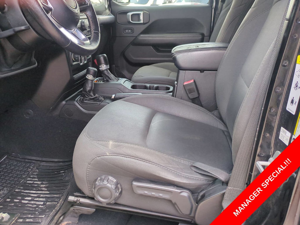 Thumbnail: 2019 Jeep Wrangler - 41