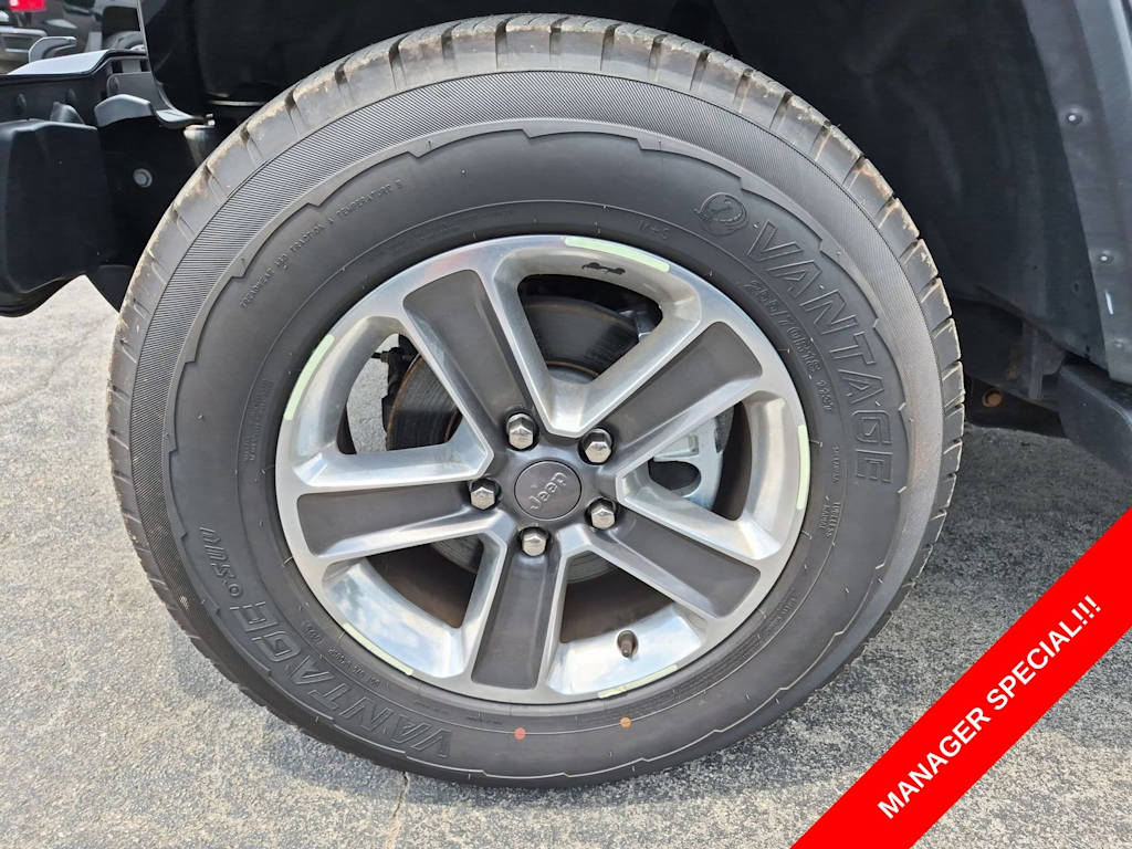 Thumbnail: 2019 Jeep Wrangler - 8