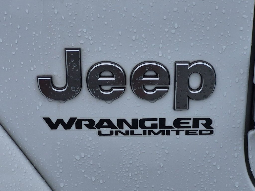 Thumbnail: 2021 Jeep Wrangler - 6