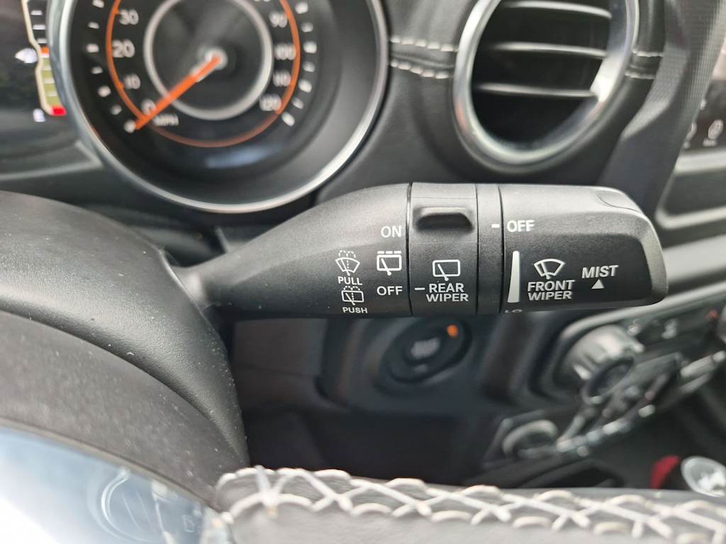 Thumbnail: 2021 Jeep Wrangler - 32