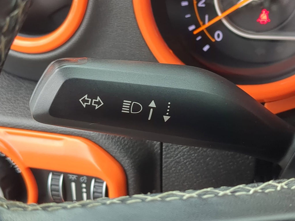 Thumbnail: 2019 Jeep Wrangler - 15