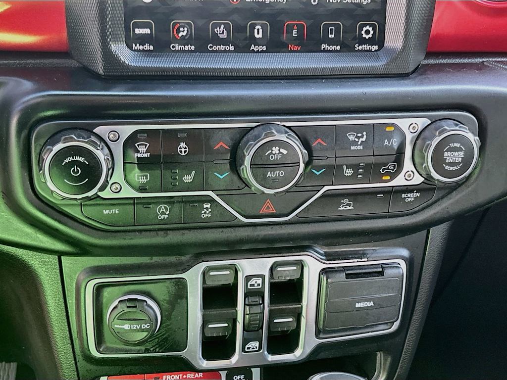 Thumbnail: 2022 Jeep Wrangler - 29
