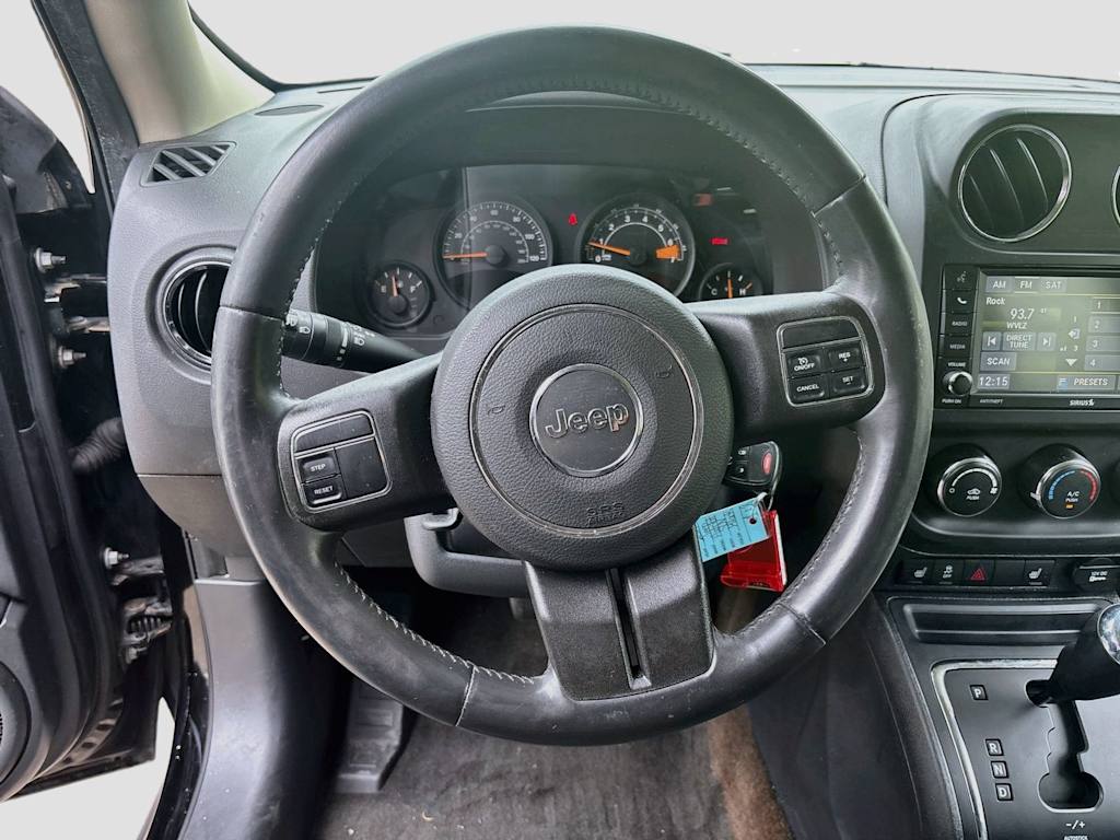 Thumbnail: 2014 Jeep Patriot - 9
